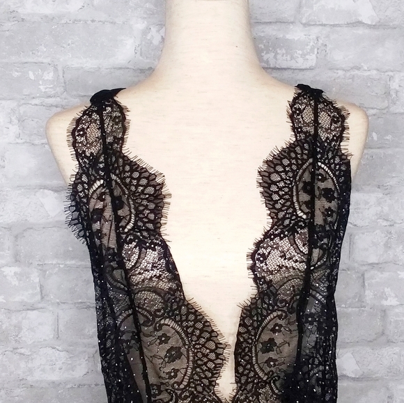 Free People Showoff Lace Bodysuit In Black Combo - Picture 6 of 11